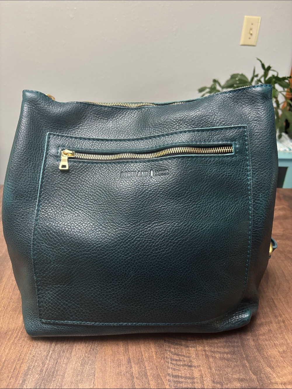Portland leather tote backpack in Lagoon.